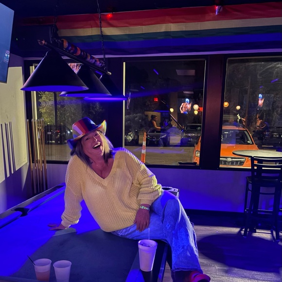 Meet your Posher, Heather - Picture 6 of 6